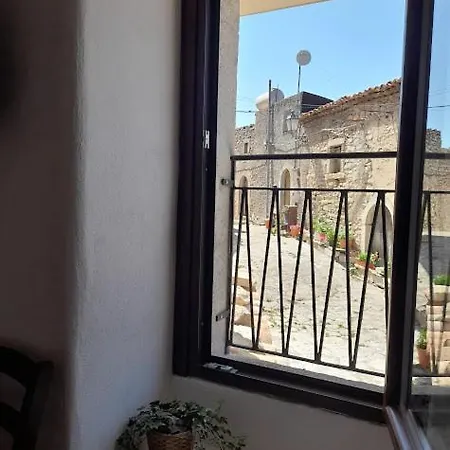 Diffuso Montalbano Borgo Antico - La Casetta Del Vento Hotel Montalbano Elicona