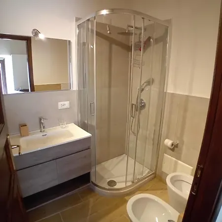Hotel Diffuso Montalbano Borgo Antico - La Casetta Del Vento