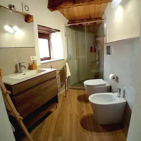 Hotel Diffuso Montalbano Borgo Antico - La Casetta Del Vento